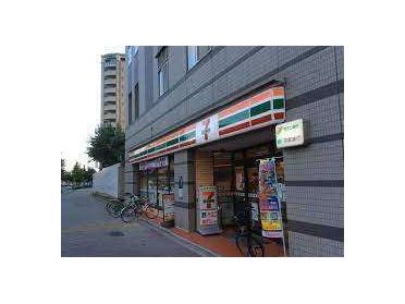 セブンイレブン京都堀川松原店：131m