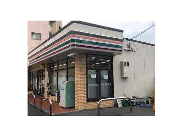 セブンイレブン二条城北店：202m