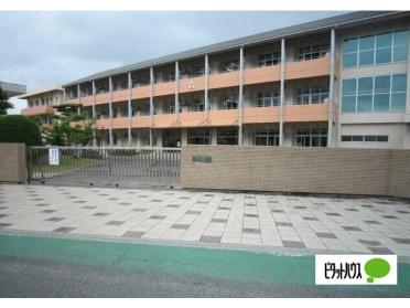 観音寺市立柞田小学校：1475m