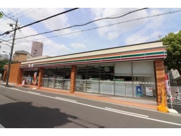 セブンイレブン大阪蒲生1丁目店：241m