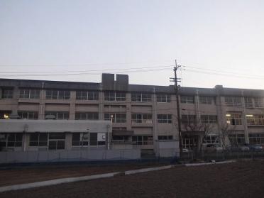 論田小学校：420m