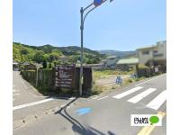 西側道路から