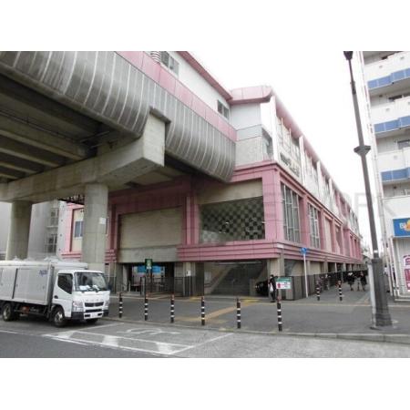 村上駅：900m