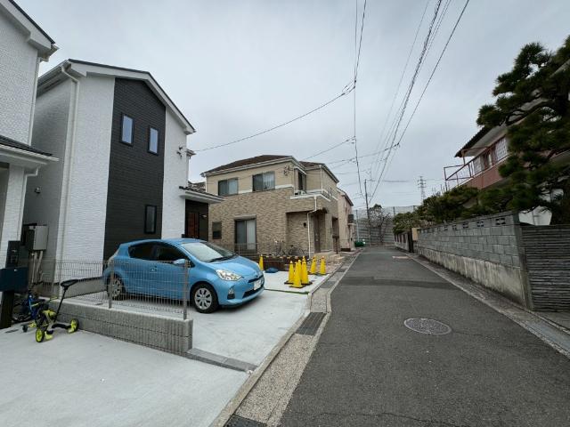 前面道路4mあります