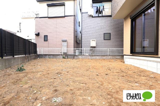 A号棟☆日当りの良い庭で、子供の遊び場やペットとの快適なくらしをたのしめます☆