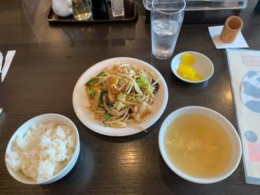 B定食(肉野菜炒め定食) B定食(肉野菜炒め定食)