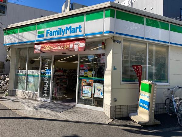 ファミリーマート西葛西小学校前店：104m