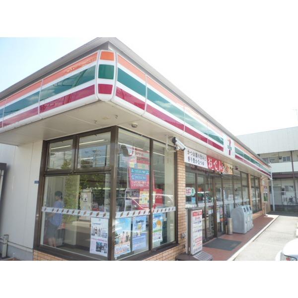 セブンイレブン我孫子根戸店：378m