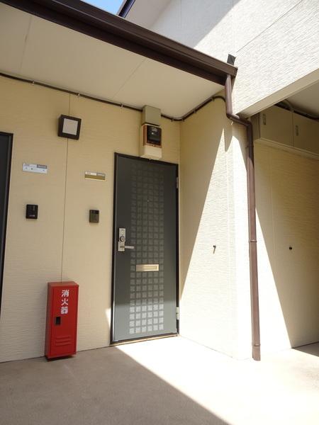 イオ（0205） 玄関