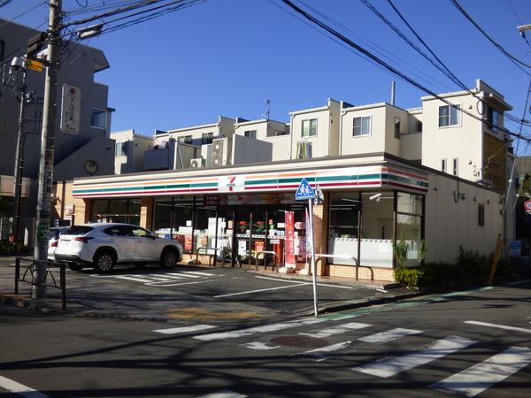セブンイレブン葛飾西新小岩4丁目店：389m