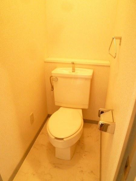 クレール中野（江原町）（0103） トイレ