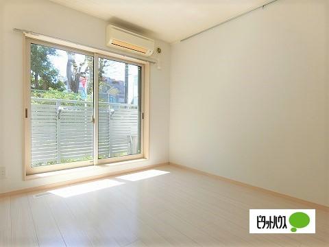 ヴェルデ笹塚（0101） リビング