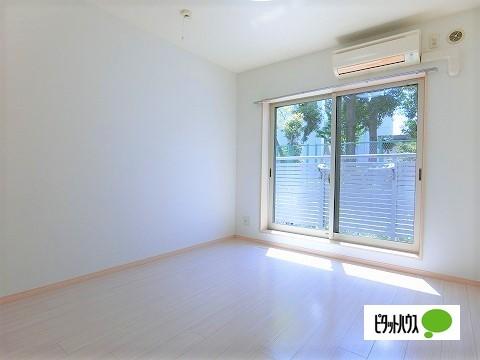 ヴェルデ笹塚（0101） リビング
