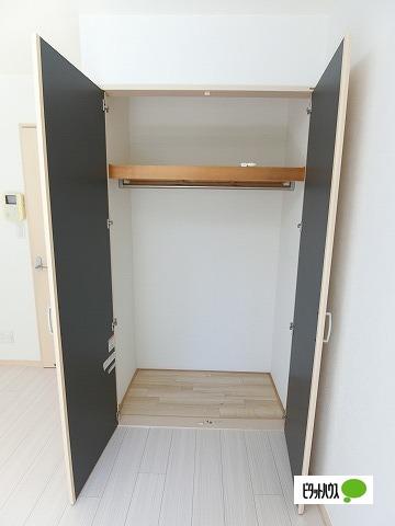 ヴェルデ笹塚（0101） 収納