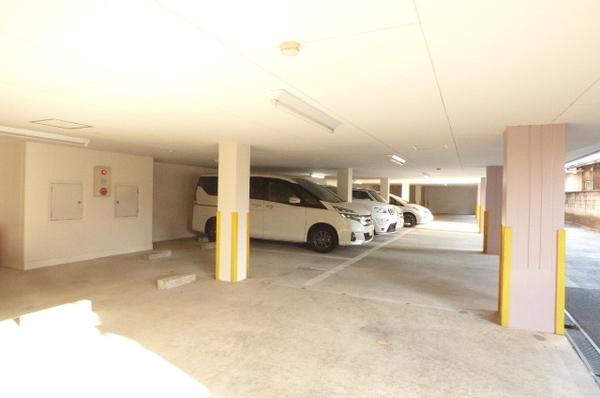 幸栄マンション（0201） 駐車場