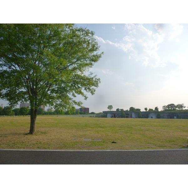 国営昭和記念公園：1085m