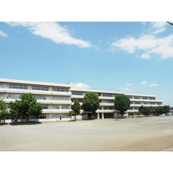 富士見市立みずほ台小学校：749m