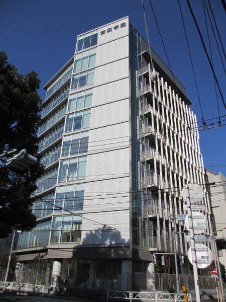 私立安田学園高校：965m