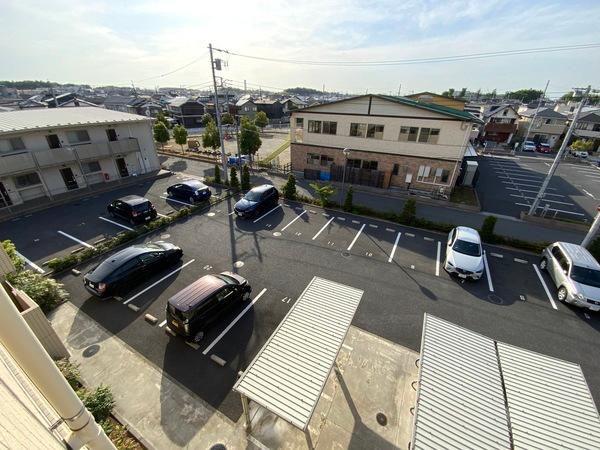 プランドール・リジェル（0302） 駐車場