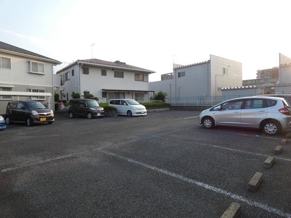 ティアラガーデンＢ（0102） 駐車場