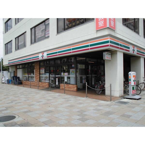 セブンイレブン流山江戸川台西店：177m