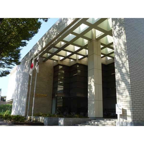 成田市立図書館：524m