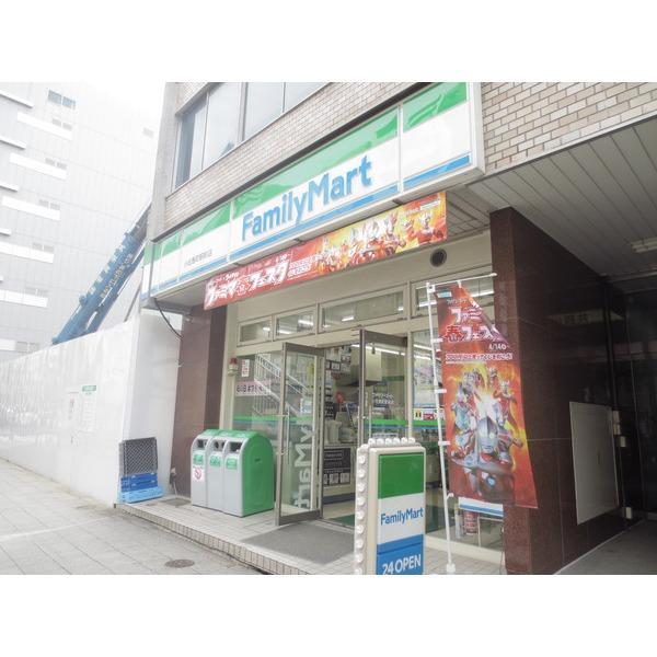 ファミリーマート日本橋堀留町一丁目店：194m