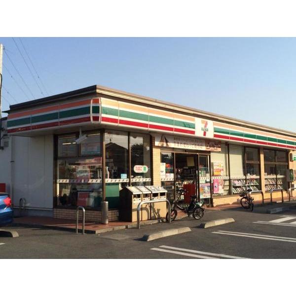 セブンイレブン八潮大瀬店：319m