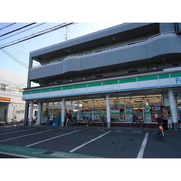 ファミリーマート柏たなか店：252m