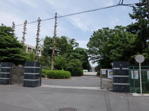 蕨市立第一中学校：108m