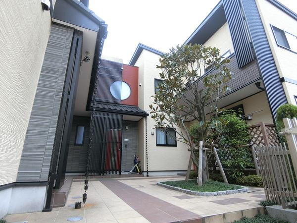 ｖｉｅｗ　ｃｏｕｒｔ　六喜（0201） ロビー