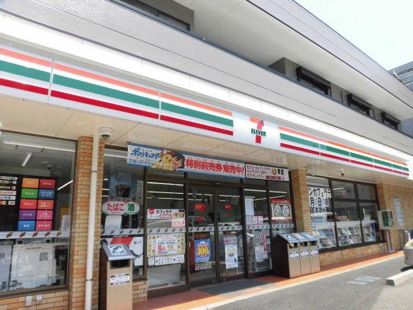 セブンイレブン市川妙典店：512m