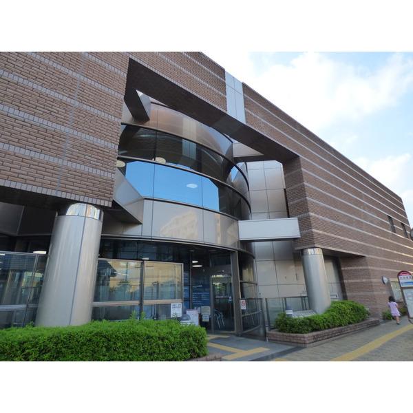 世田谷区立砧図書館：431m