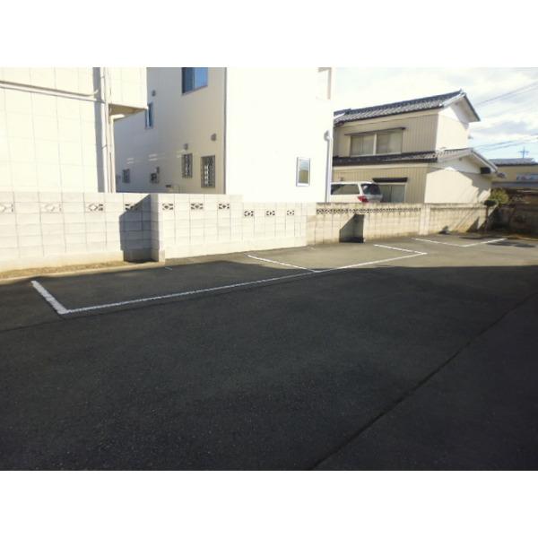 三豊ハイツ（0101） 駐車場