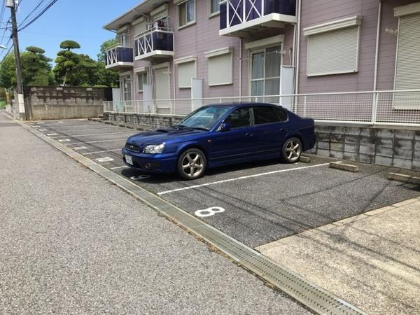 アベニールＡ棟（0201） 駐車場