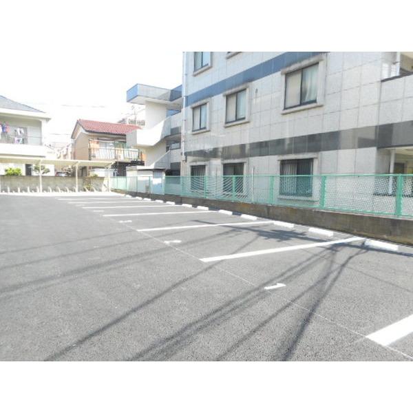 ステイシアヴィラージュ 駐車場