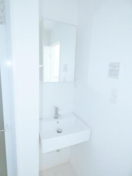 Ｈｉｄｅ　ａｎｄ　Ｓｅｅｋ（0202） 洗面