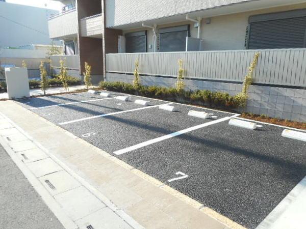 オーシャンズファースト（0203） 駐車場