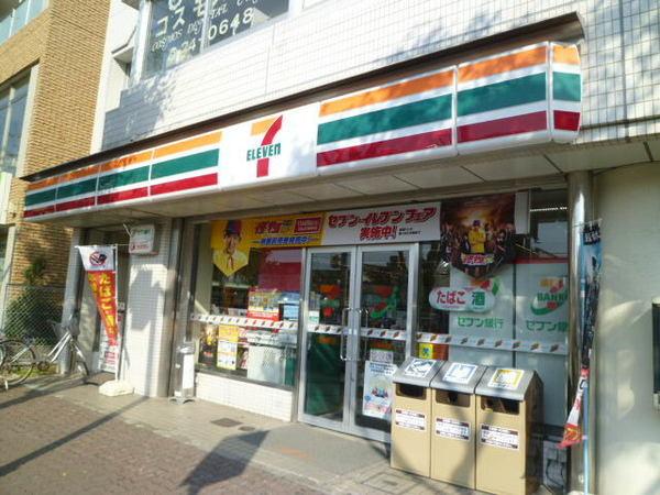 セブンイレブン成田加良部店：708m