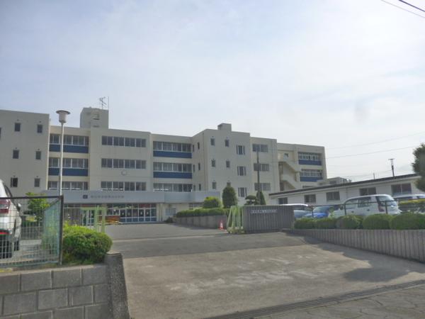 流山市立南流山小学校：447m