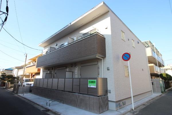 稲毛駅より徒歩6分 築6年8ヶ月 2階建の賃貸物件