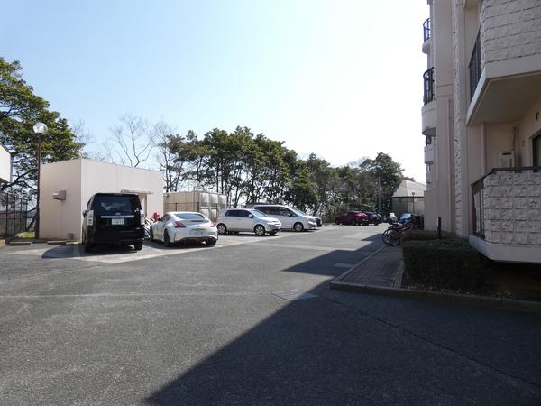 ベルハイツシムラ（0103） 駐車場