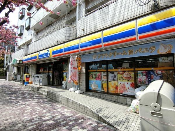 ミニストップ千早町4丁目店：242m