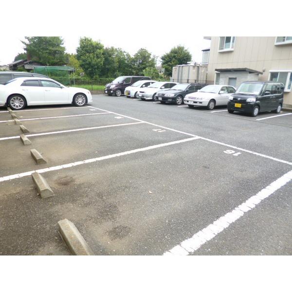 クレール並木（0302） 駐車場