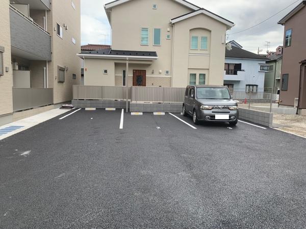 ヴァンベール（0305） 駐車場