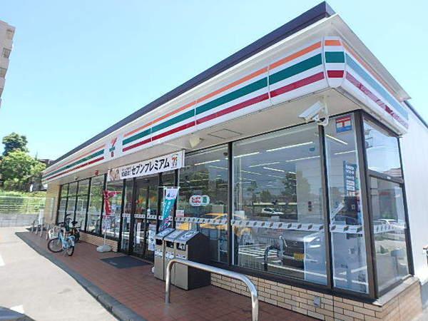 セブンイレブン成田飯田町西店：265m