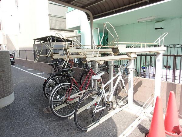 メゾン・ボヌールⅡ（0303） 駐車場