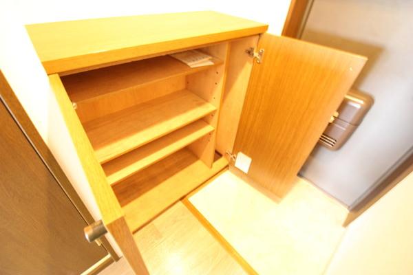 モンターナ壱番館（0207） 玄関
