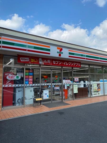 セブンイレブン西早稲田1丁目新目白通り店：158m