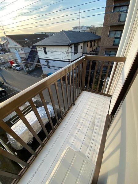 興和流通商事ビル（0303） バルコニー